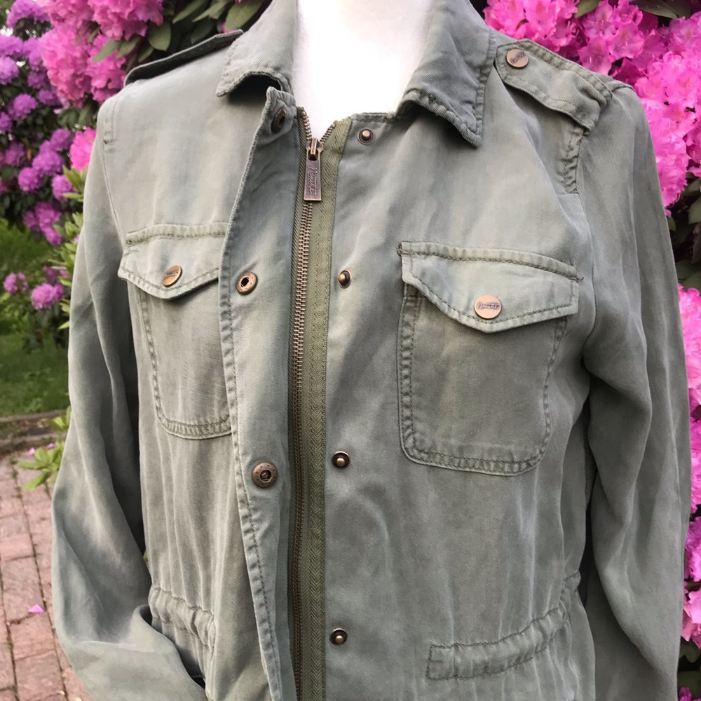 Nanette Lepore NWT soft lightweight jacket